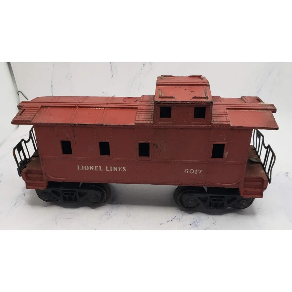 Vintage Lionel Lines 6017 Red Caboose O Gauge Train Car